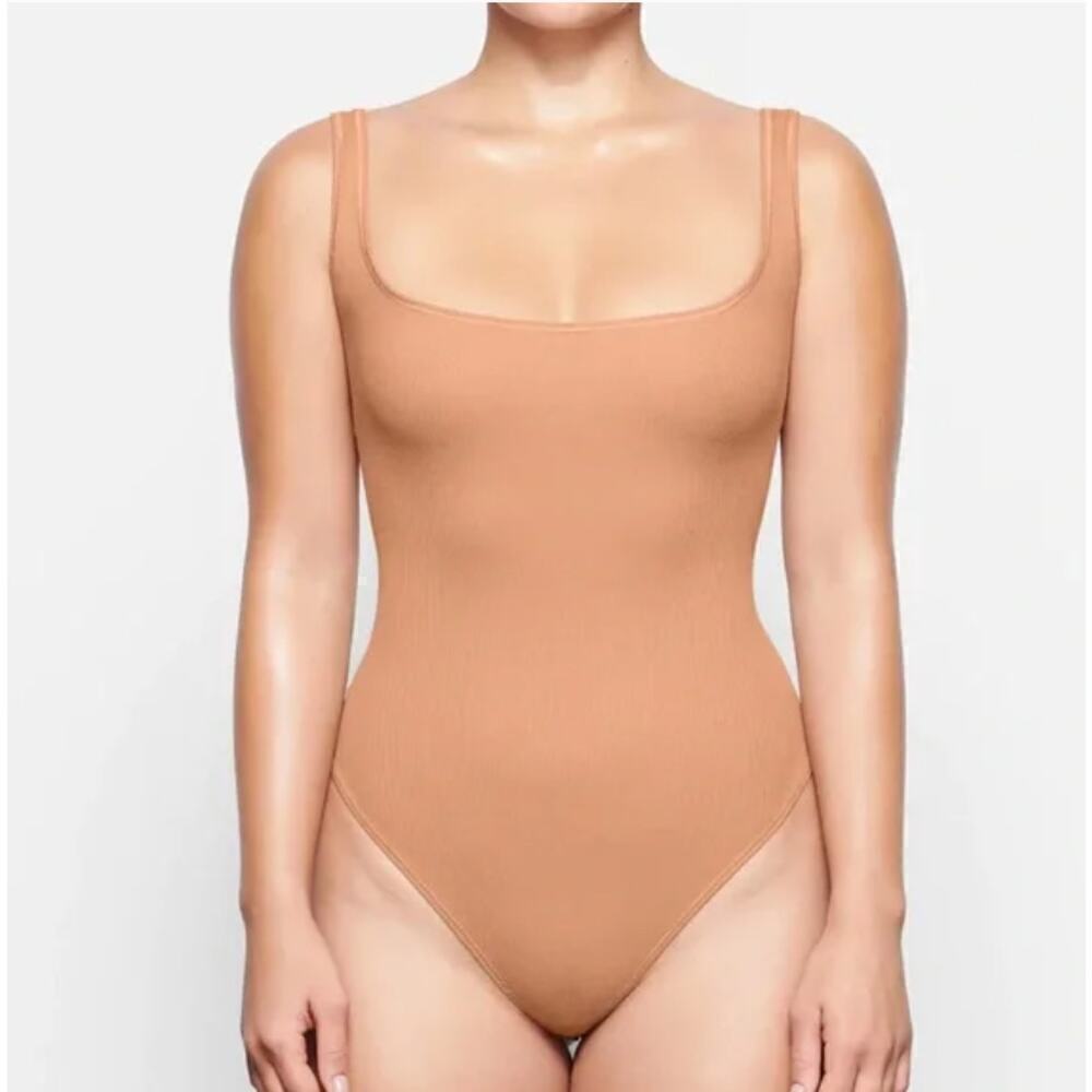 New with tags Skims Cotton Rib Bodysuit SZ XS in Sedona